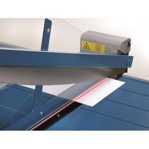 Laserový lúč, indikujúci rez - Plastobal